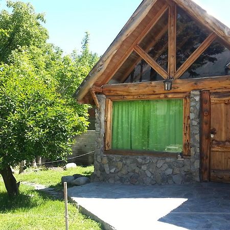Cabanas Pehuenia Vandrarhem El Bolsón Exteriör bild