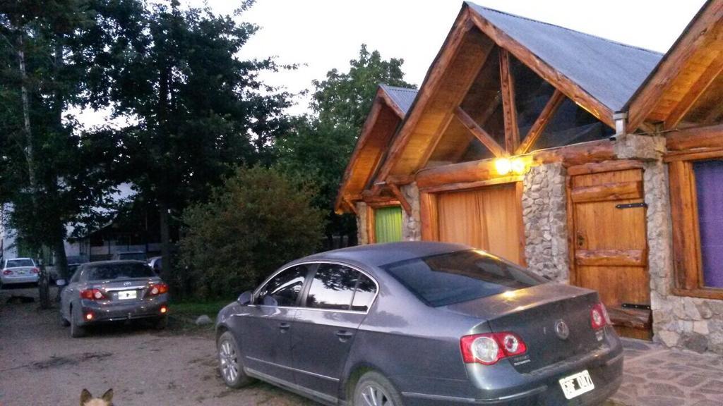 Cabanas Pehuenia Vandrarhem El Bolsón Exteriör bild